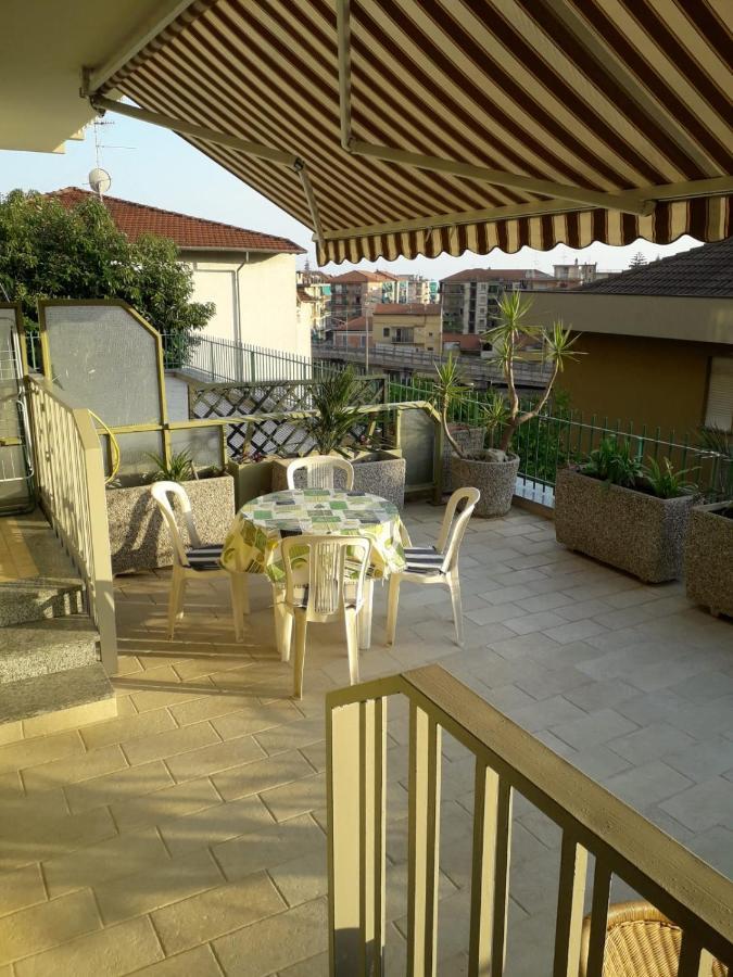 La Casa Di Corto Appartement Ventimiglia Buitenkant foto
